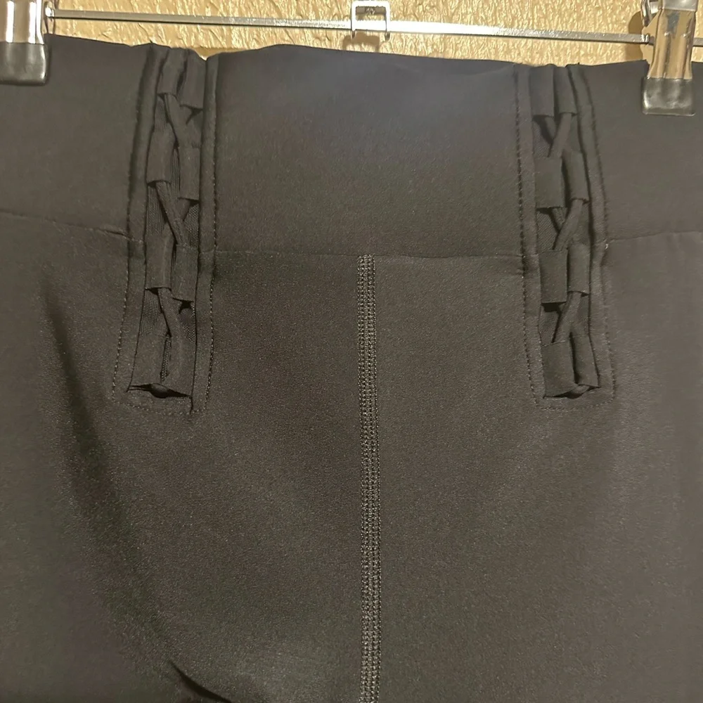 Carbon38 Ruffle Ankle Leggings Size‎ Small